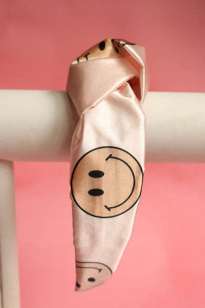 Pink & Nude Smiley Via